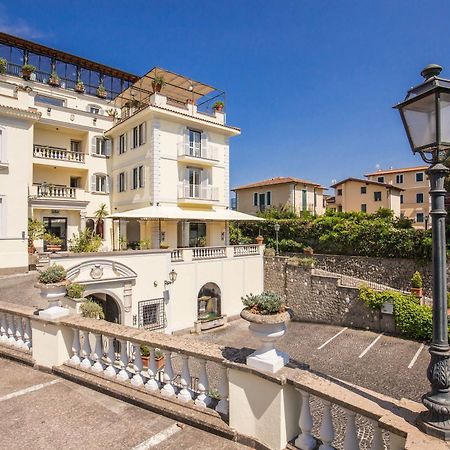 Hotel Castel Vecchio Castel Gandolfo Bagian luar foto
