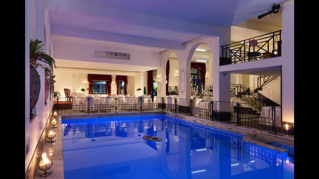 Hotel Castel Vecchio Castel Gandolfo Bagian luar foto
