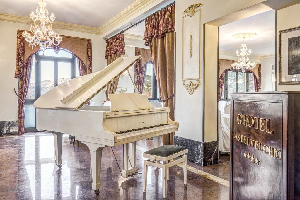 Hotel Castel Vecchio Castel Gandolfo Bagian luar foto