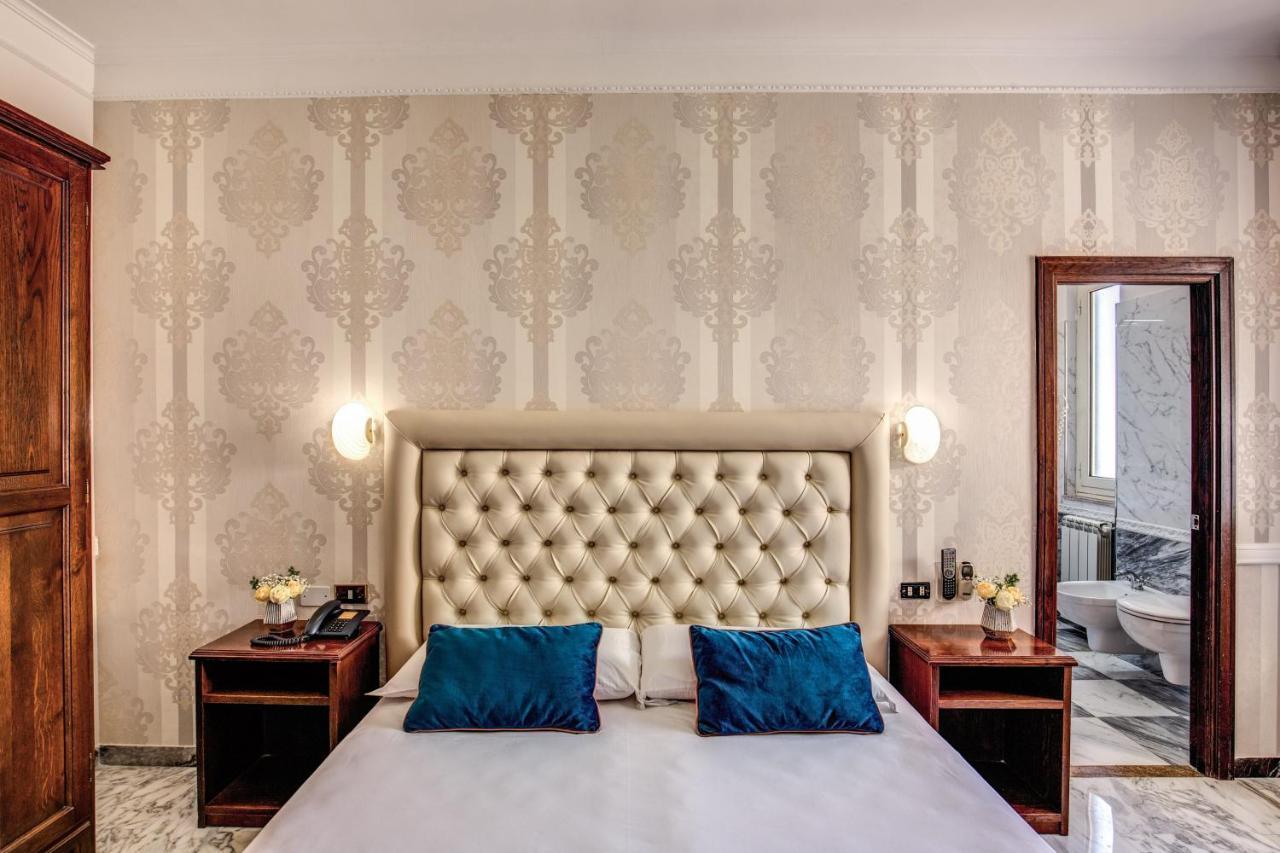Hotel Castel Vecchio Castel Gandolfo Bagian luar foto