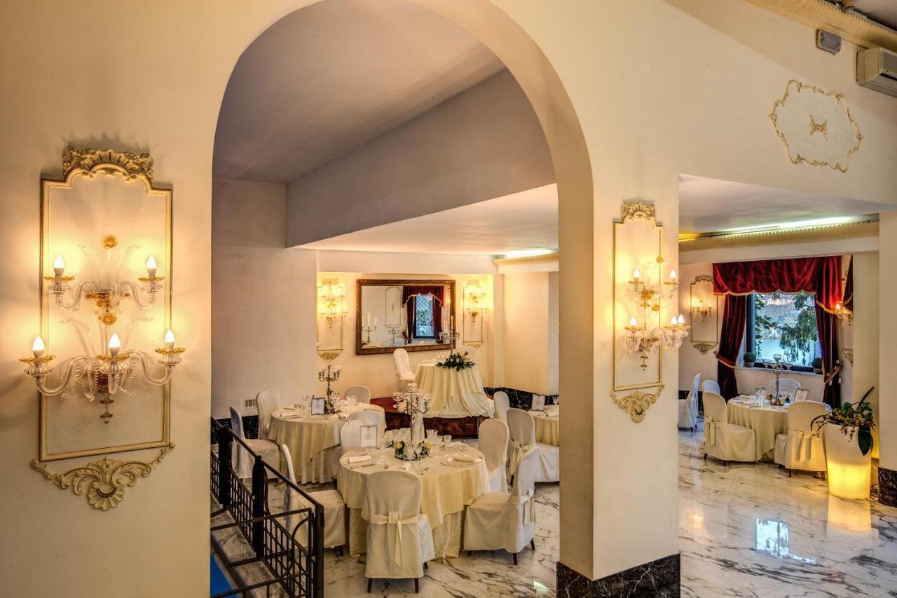 Hotel Castel Vecchio Castel Gandolfo Bagian luar foto