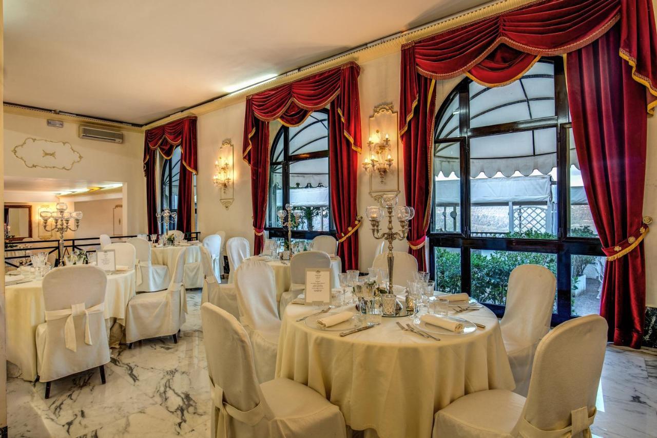 Hotel Castel Vecchio Castel Gandolfo Bagian luar foto