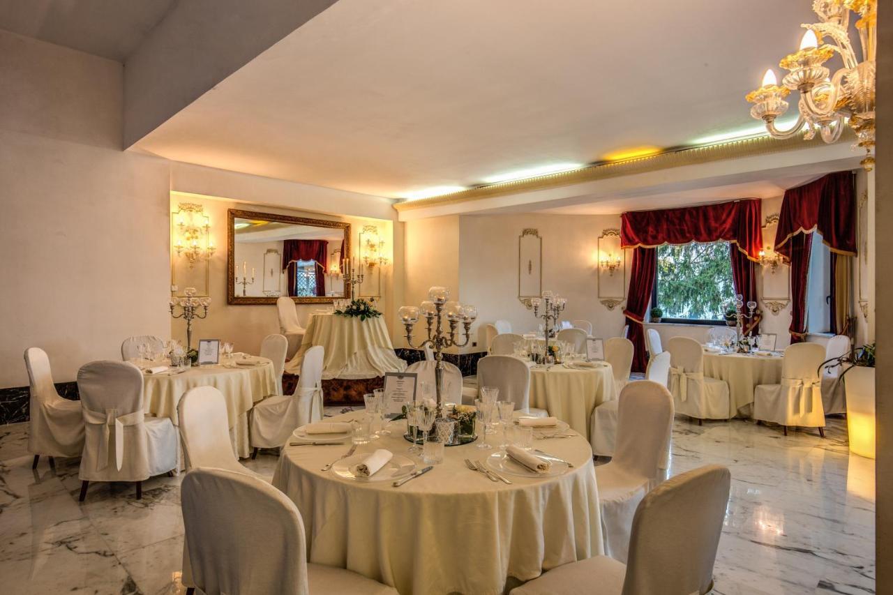 Hotel Castel Vecchio Castel Gandolfo Bagian luar foto
