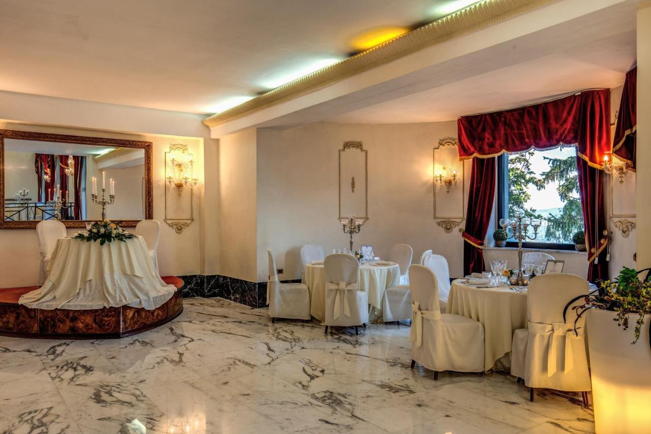 Hotel Castel Vecchio Castel Gandolfo Bagian luar foto