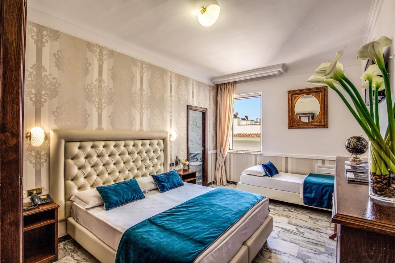 Hotel Castel Vecchio Castel Gandolfo Bagian luar foto
