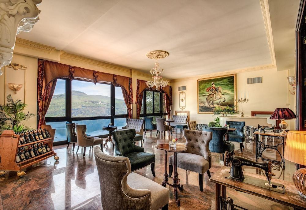 Hotel Castel Vecchio Castel Gandolfo Bagian luar foto